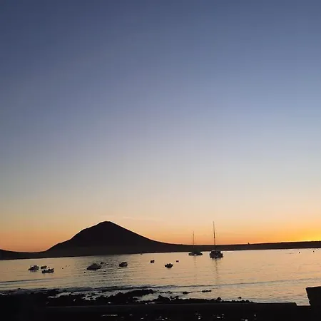 Great Break Flat アパート